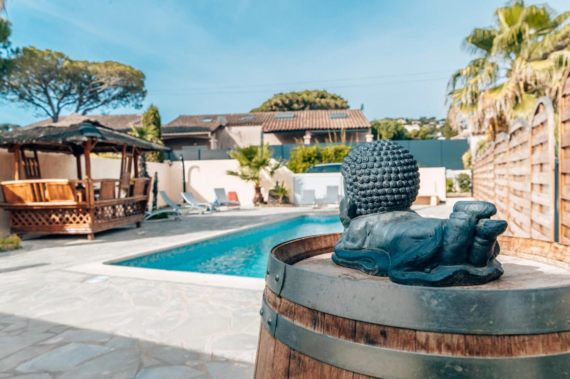 Reve D'Azur, Mazet En Bord De Mer, Parking, Piscine Partagee, Terrasse Bbq & Draps Inclus La Nartelle, 1 Salon, 1 Chambre, 1 Cuisine , 1 Sdb Sainte-Maxime Kültér fotó