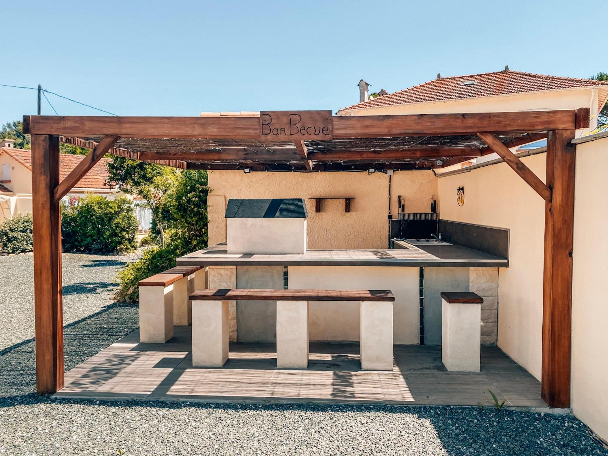 Reve D'Azur, Mazet En Bord De Mer, Parking, Piscine Partagee, Terrasse Bbq & Draps Inclus La Nartelle, 1 Salon, 1 Chambre, 1 Cuisine , 1 Sdb Sainte-Maxime Kültér fotó