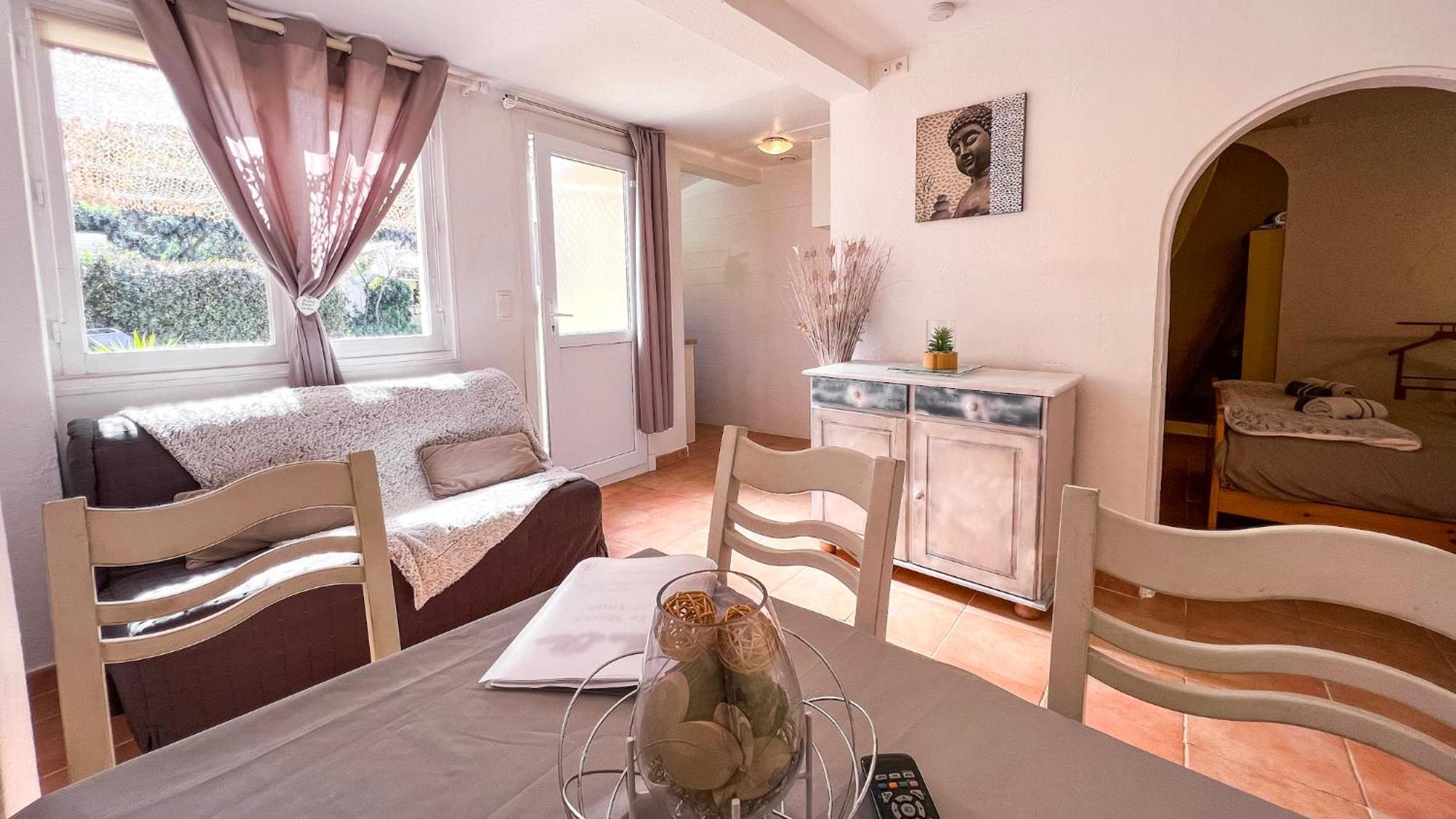 Reve D'Azur, Mazet En Bord De Mer, Parking, Piscine Partagee, Terrasse Bbq & Draps Inclus La Nartelle, 1 Salon, 1 Chambre, 1 Cuisine , 1 Sdb Sainte-Maxime Kültér fotó
