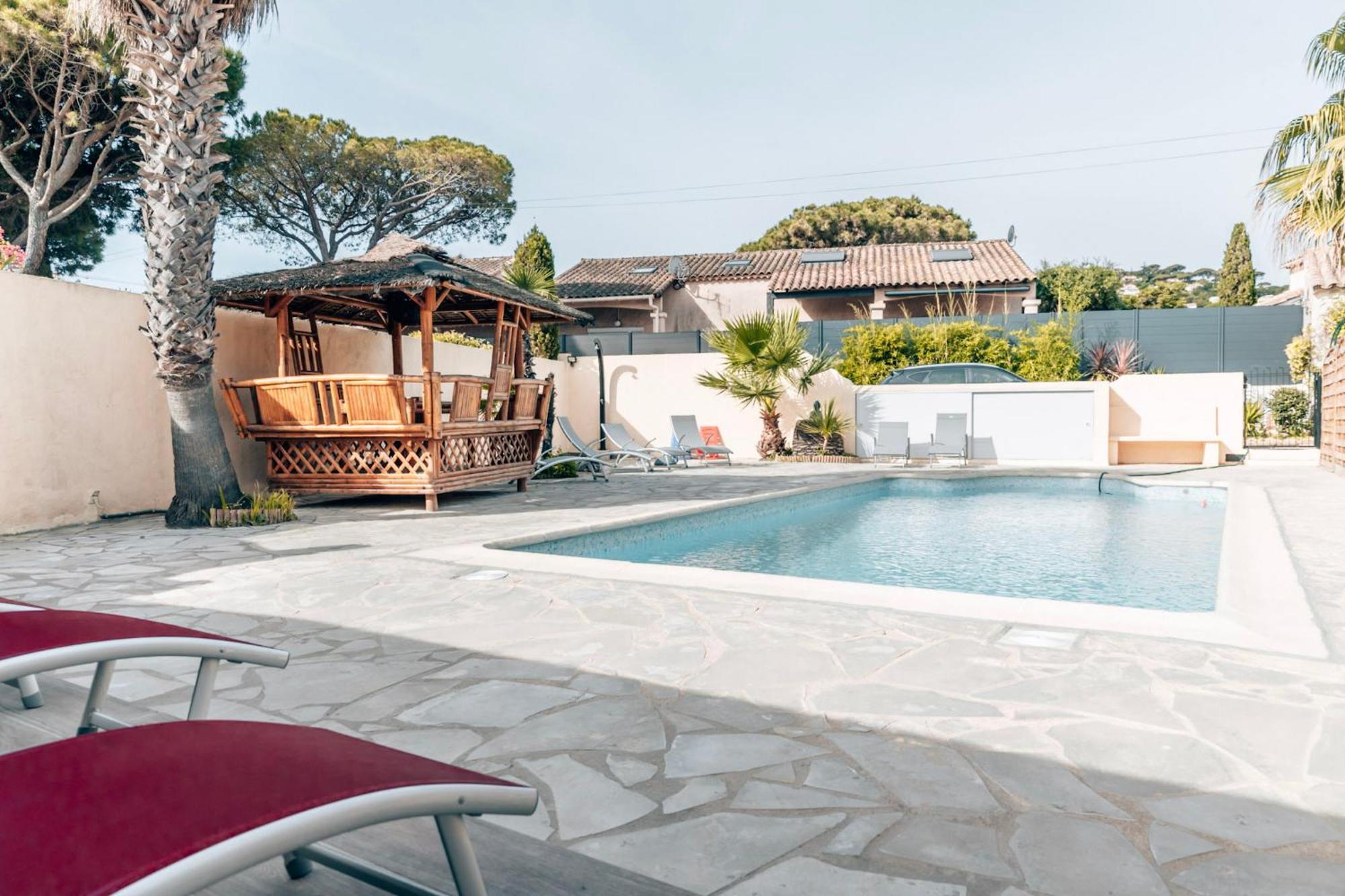 Reve D'Azur, Mazet En Bord De Mer, Parking, Piscine Partagee, Terrasse Bbq & Draps Inclus La Nartelle, 1 Salon, 1 Chambre, 1 Cuisine , 1 Sdb Sainte-Maxime Kültér fotó