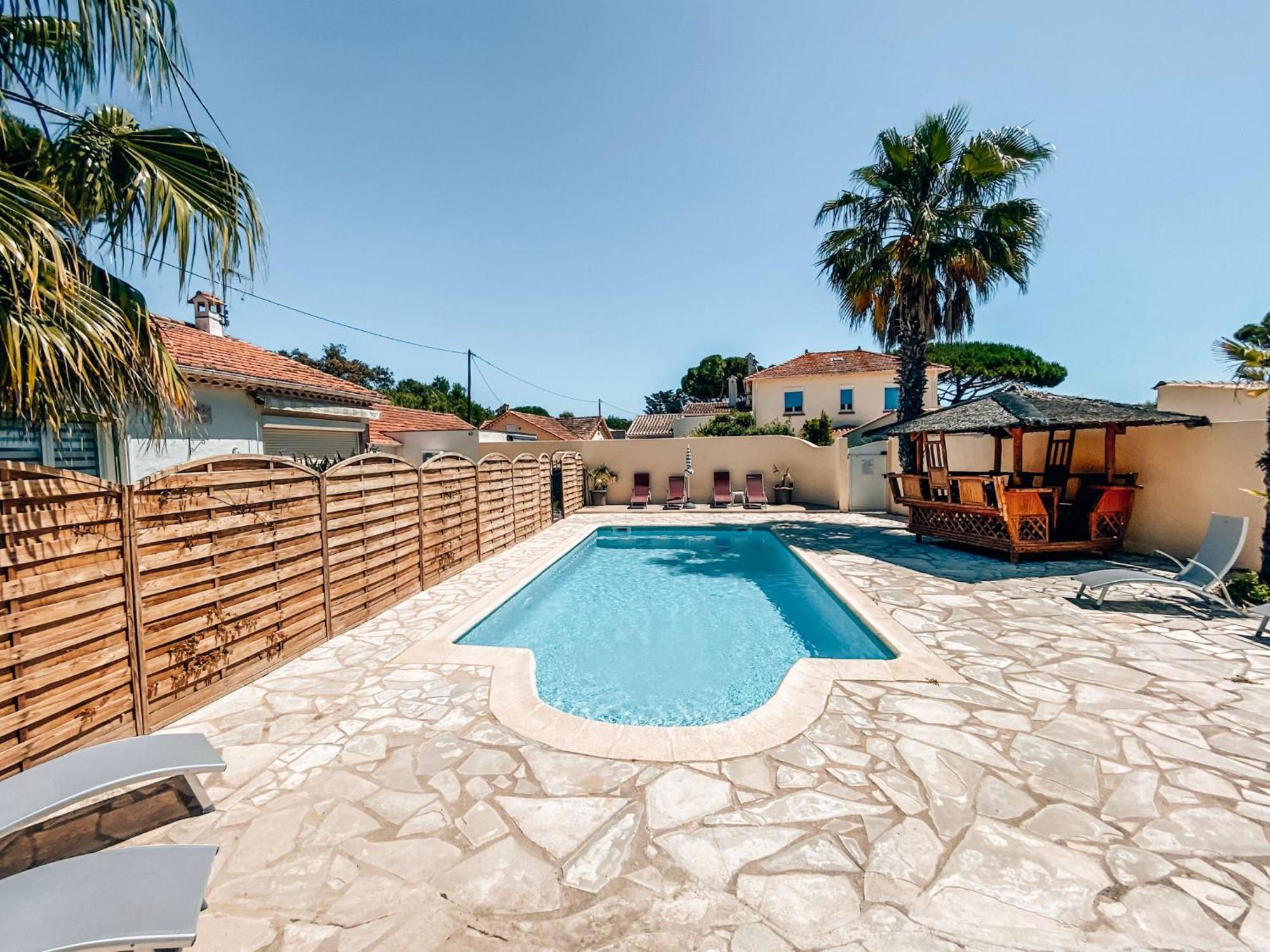 Reve D'Azur, Mazet En Bord De Mer, Parking, Piscine Partagee, Terrasse Bbq & Draps Inclus La Nartelle, 1 Salon, 1 Chambre, 1 Cuisine , 1 Sdb Sainte-Maxime Kültér fotó