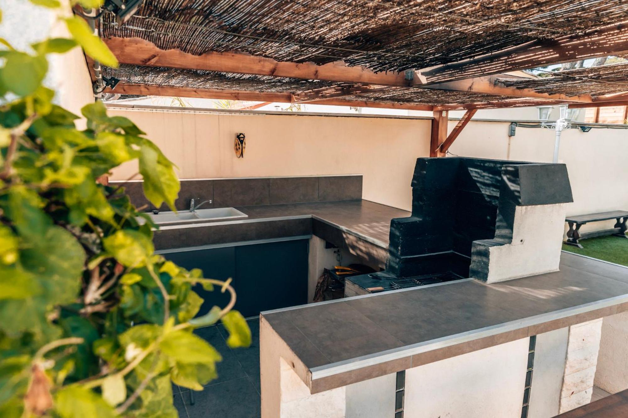 Reve D'Azur, Mazet En Bord De Mer, Parking, Piscine Partagee, Terrasse Bbq & Draps Inclus La Nartelle, 1 Salon, 1 Chambre, 1 Cuisine , 1 Sdb Sainte-Maxime Kültér fotó